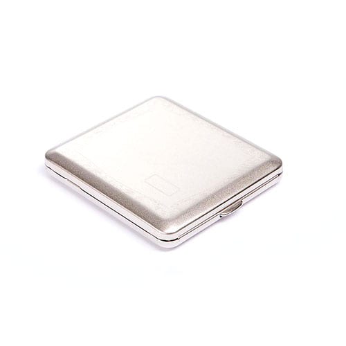 Zigarettenetui 18er mit Innengummizug aus Metall vernickelt satiniert Rechtecke in silber matt mit D 21004