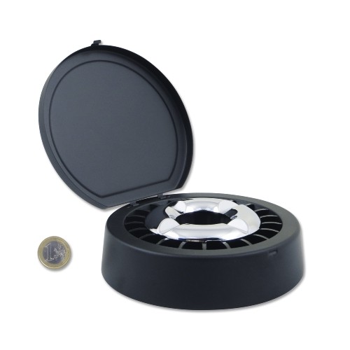 Aschenbecher mit Sterneinsatz und Deckel aus Metall in schwarz matt silber